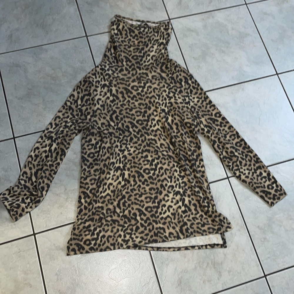 Women’s top with face covering size large animal print